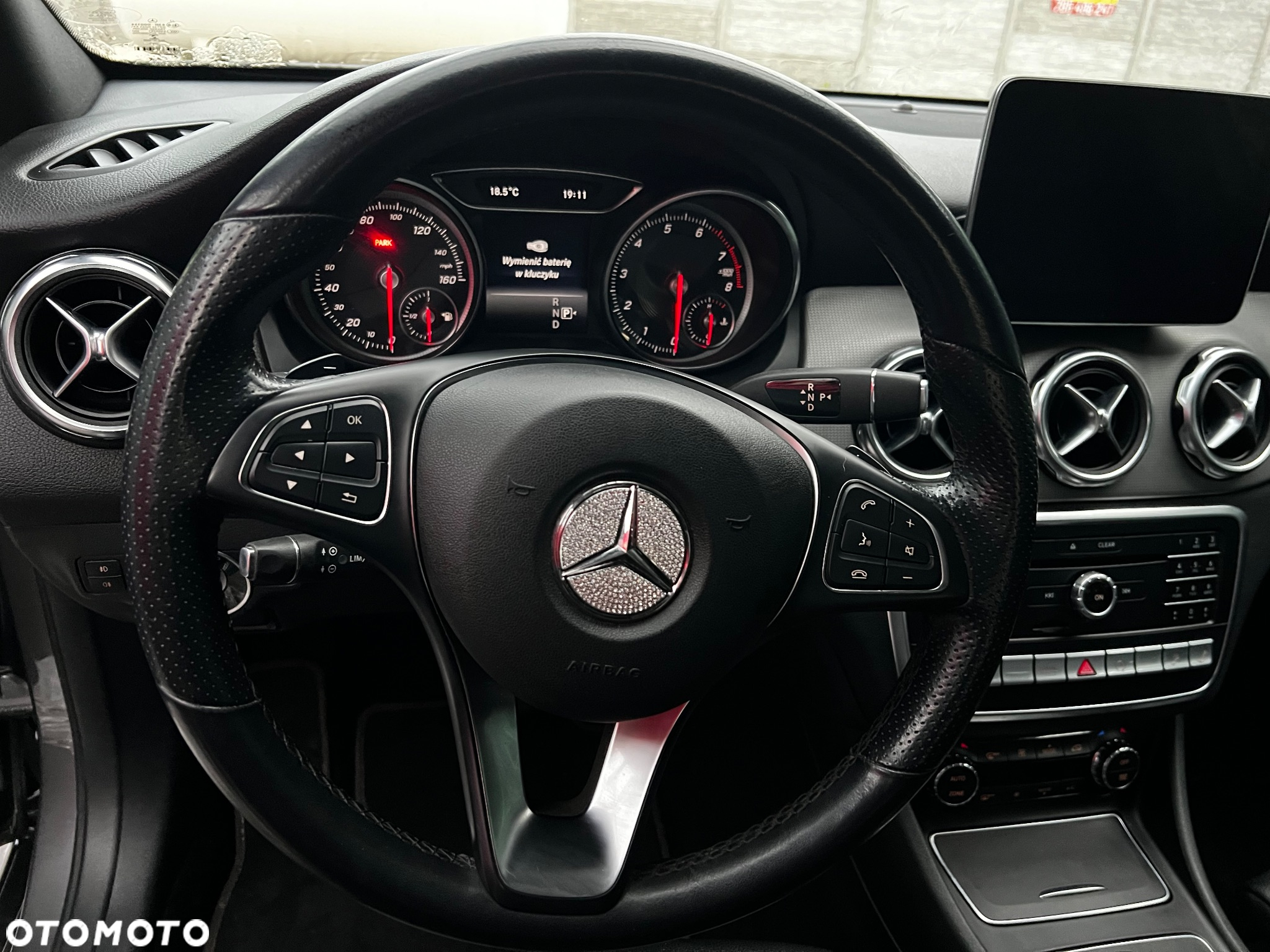 Mercedes-Benz GLA 250 4Matic 7G-DCT UrbanStyle Edition - 12