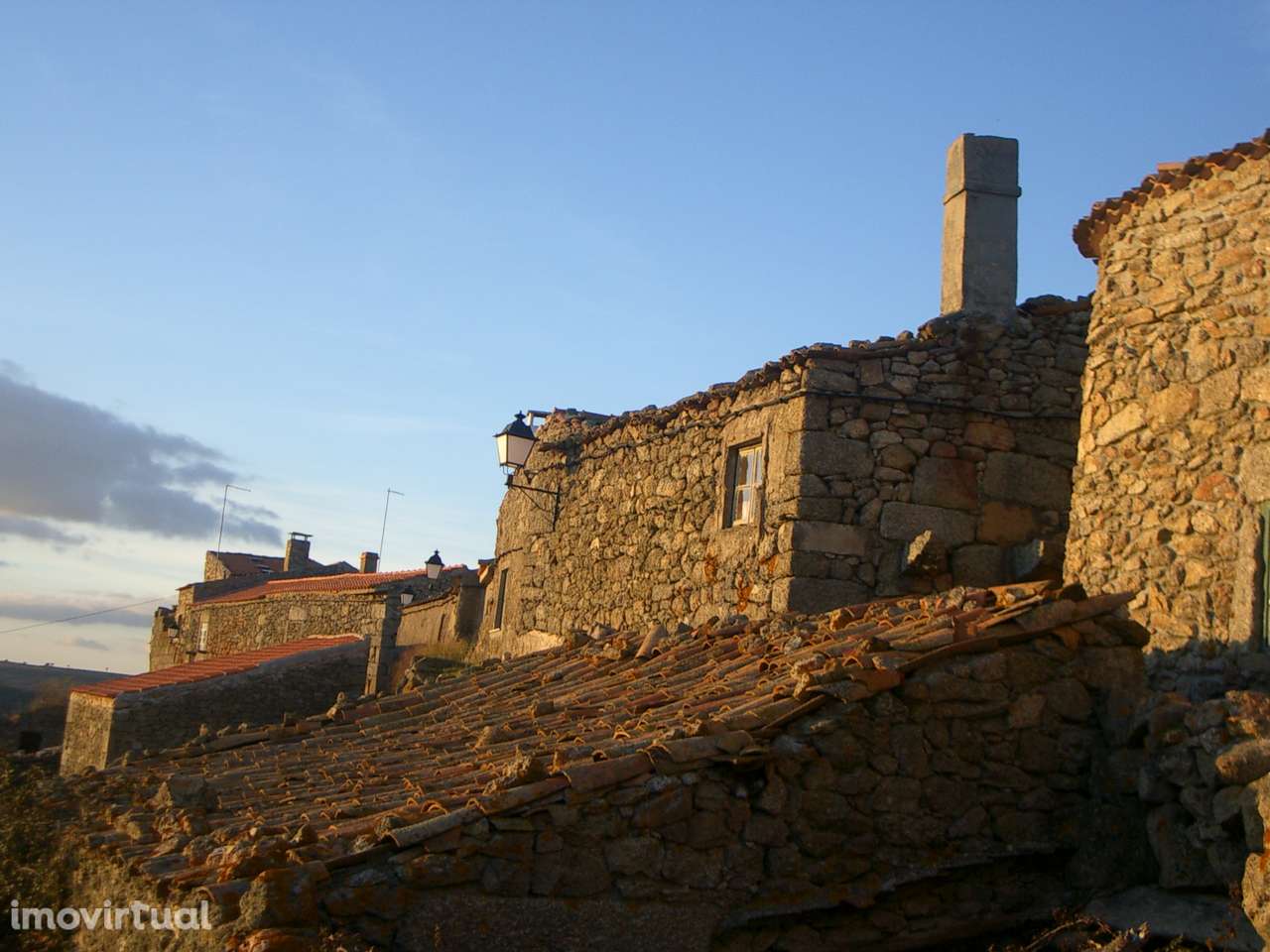 Casa para reabilitar - vista panorâmica - Castelo Bom - Zona ARU - Grande imagem: 3/20