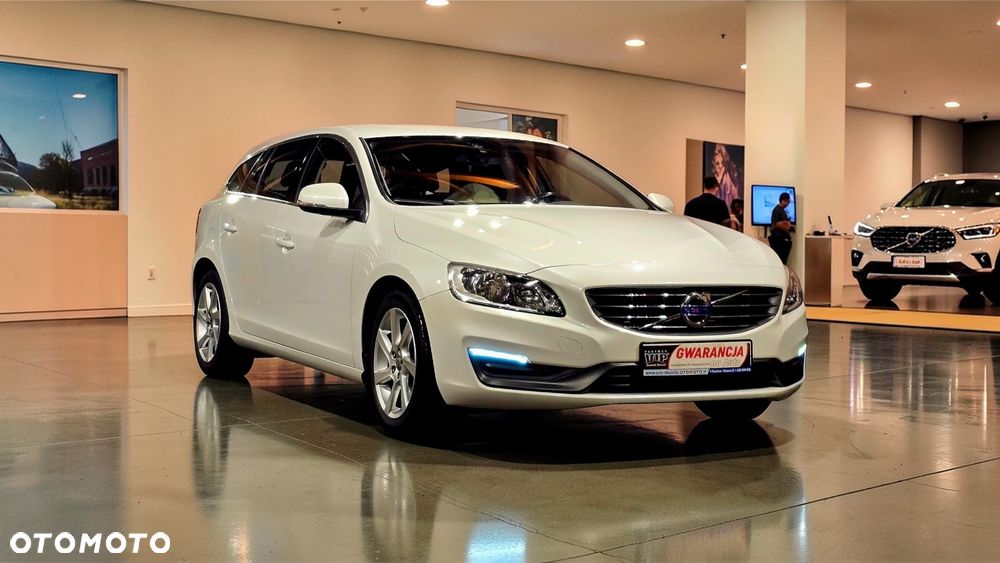 Volvo V60 T3 Momentum - 2