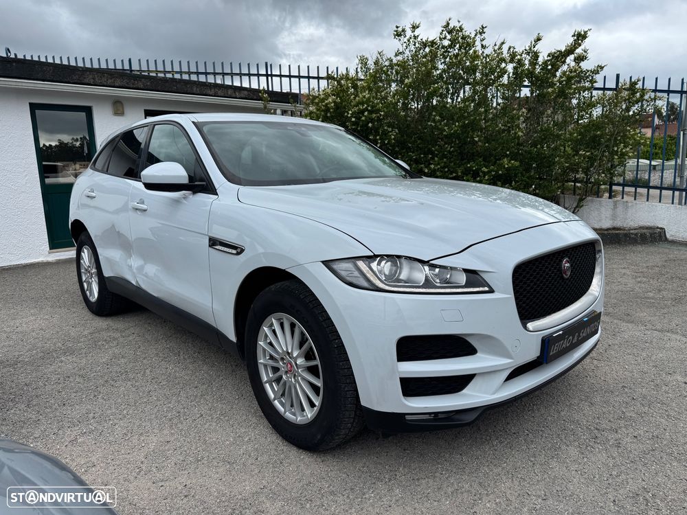 Jaguar F-Pace 2.0 i4D Pure - 41