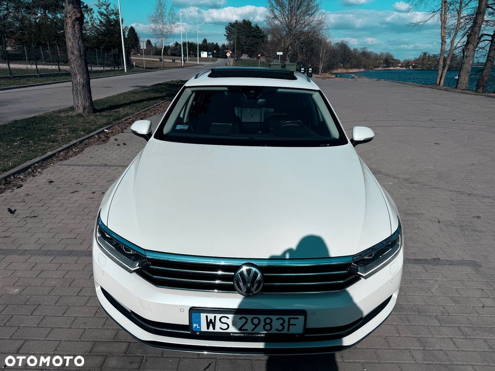 Volkswagen Passat - 2