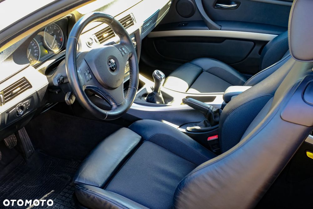 BMW Seria 3 318Ci - 6