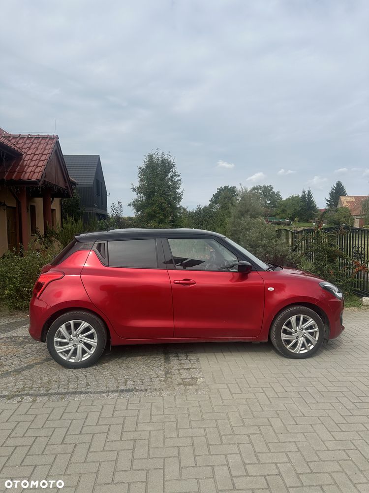 Suzuki Swift 1.2 Dualjet SHVS Premium Plus CVT - 3