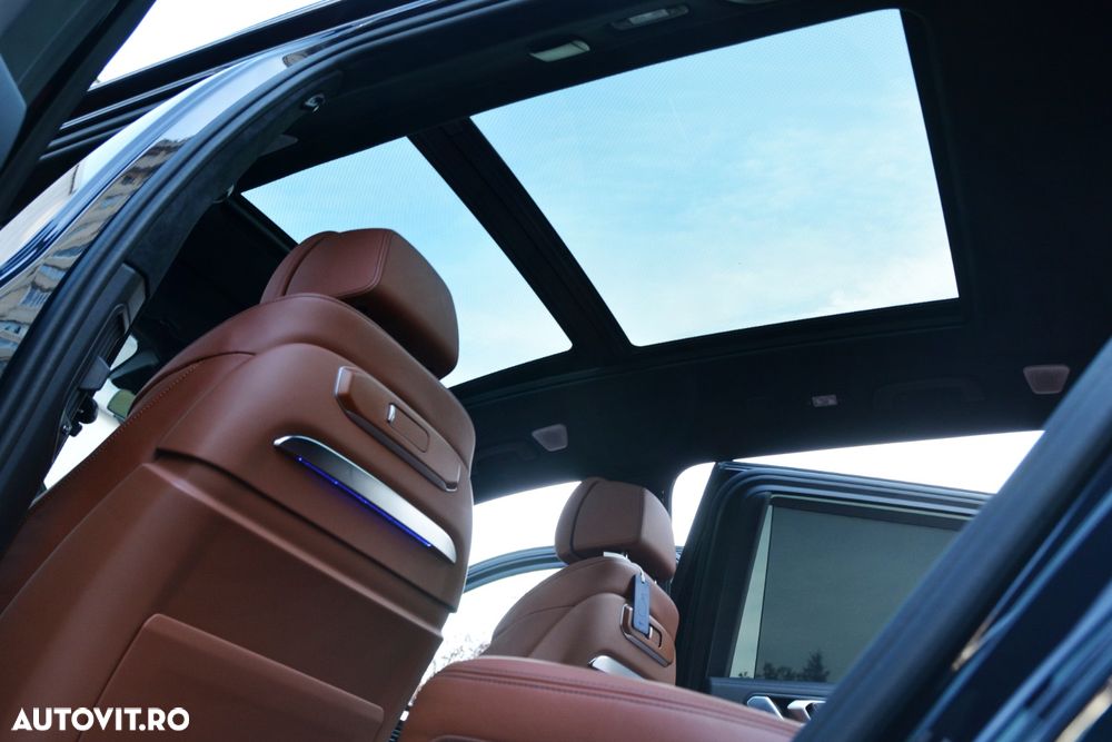 BMW X7 M60i xDrive AT MHEV - 21