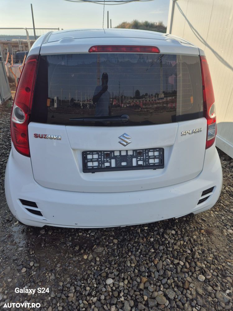 Suzuki Splash - 8