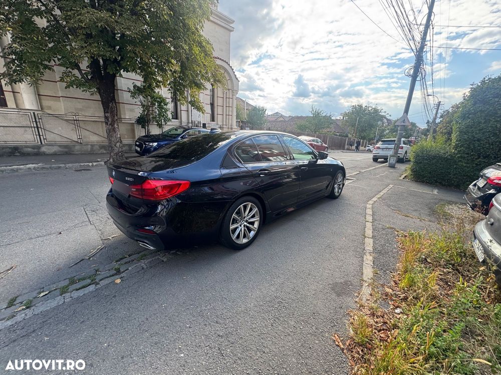 BMW Seria 5 520i AT - 10