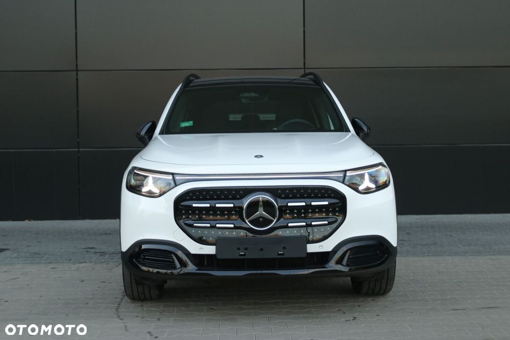 Mercedes-Benz GLB - 4