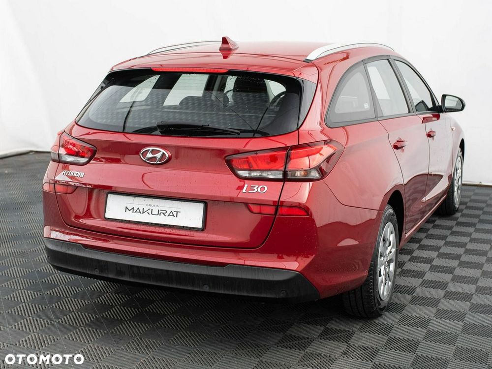 Hyundai i30 1.5 DPI Classic + - 6