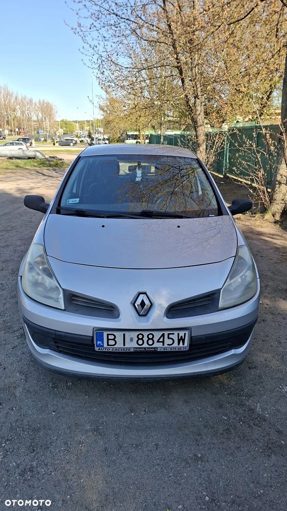 Renault Clio - 5