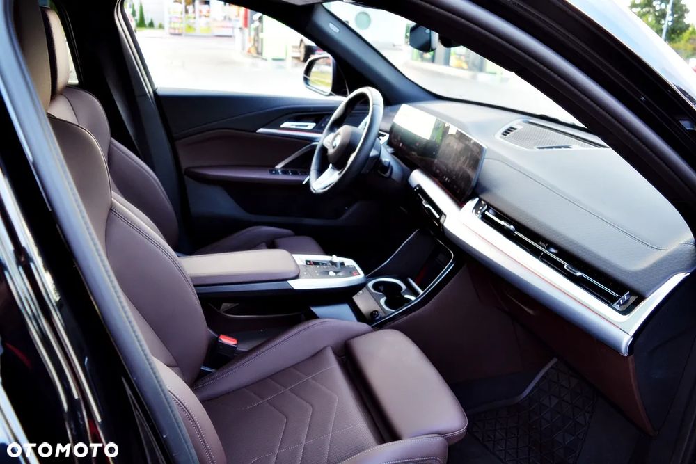 BMW X2 xDrive20i Advantage Plus - 24