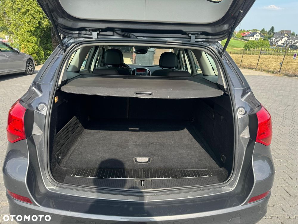 Opel Astra 1.4 Turbo Design Edition - 19