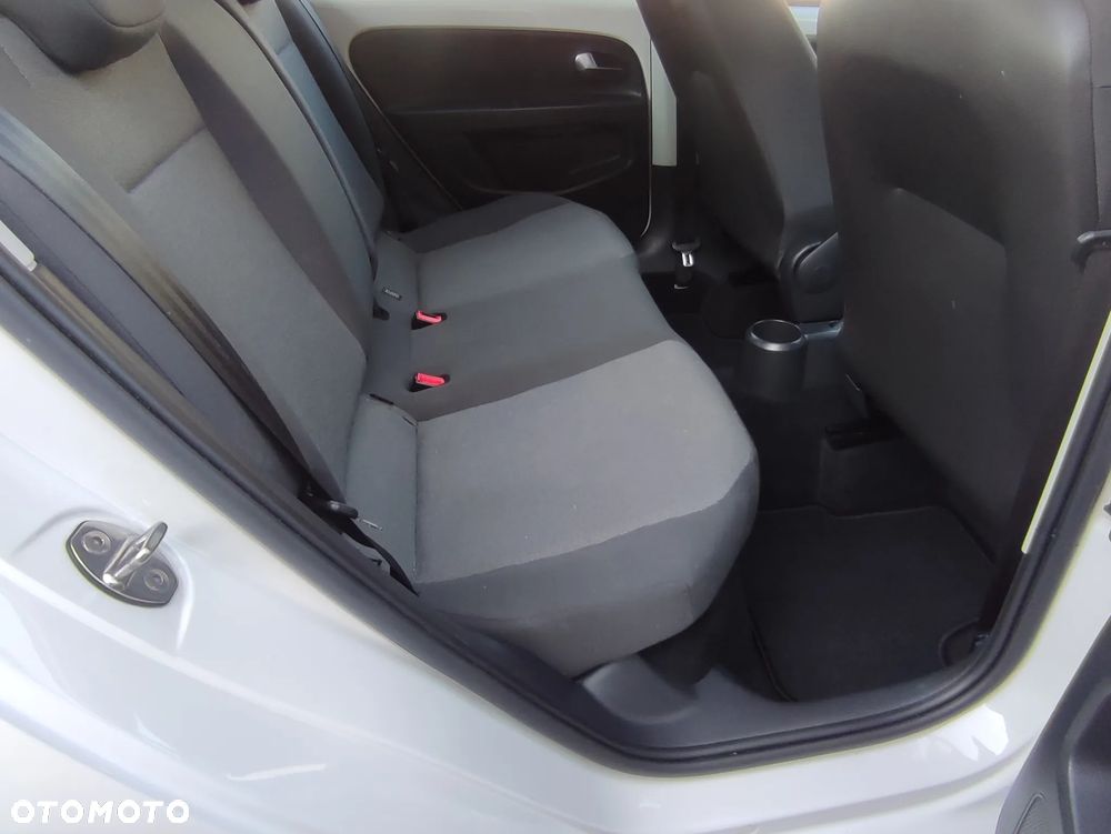 Volkswagen up! (BlueMotion Technology) high - 26