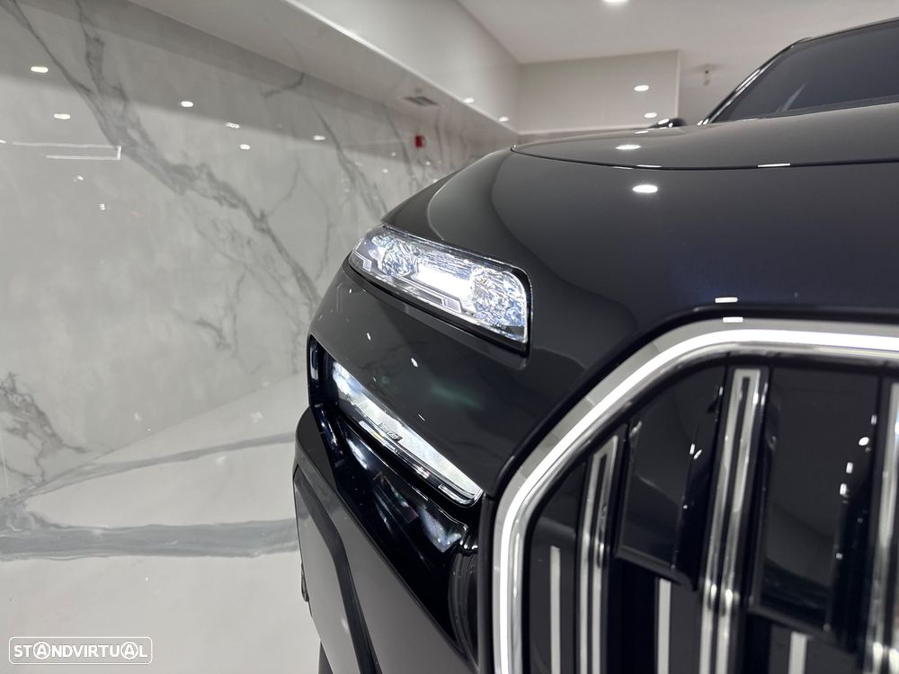 BMW i7 xDrive60 Pack Desportivo M Pro - 29
