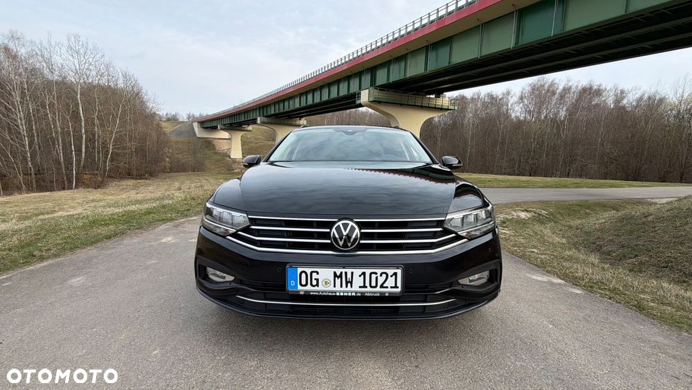 Volkswagen Passat 2.0 TDI SCR DSG - 9