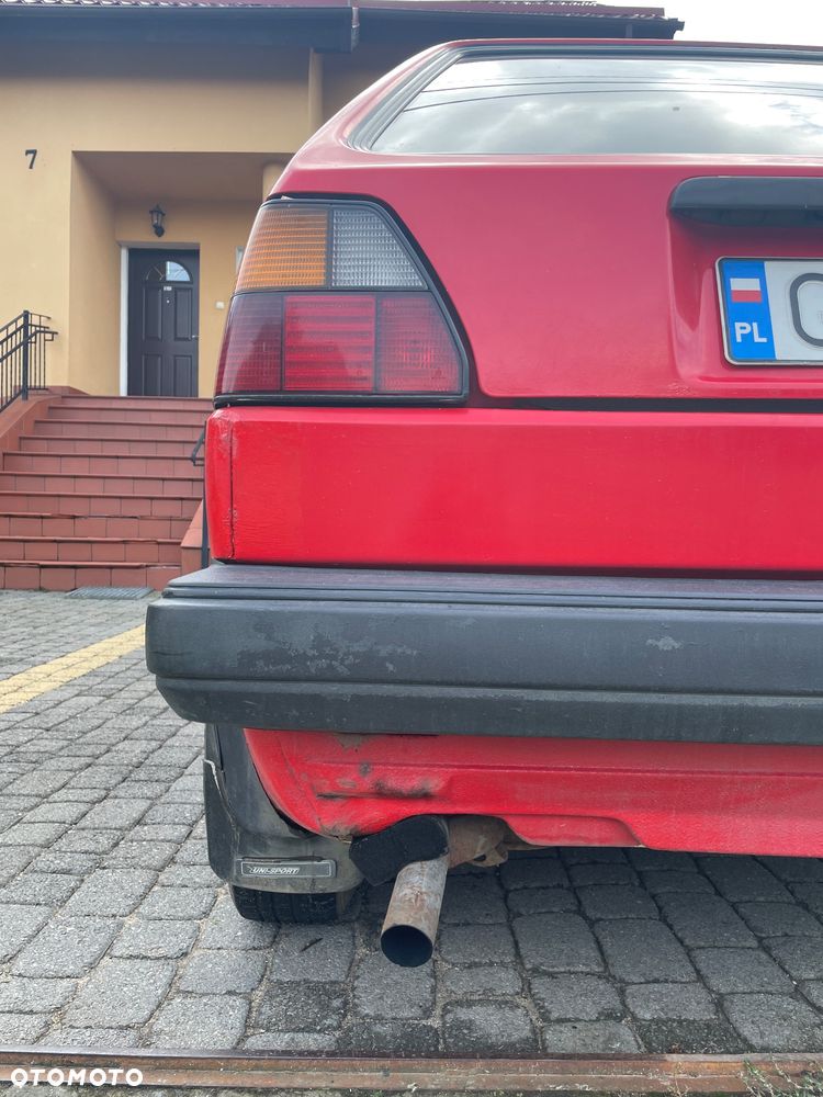 Volkswagen Golf 1.6 CL D - 11