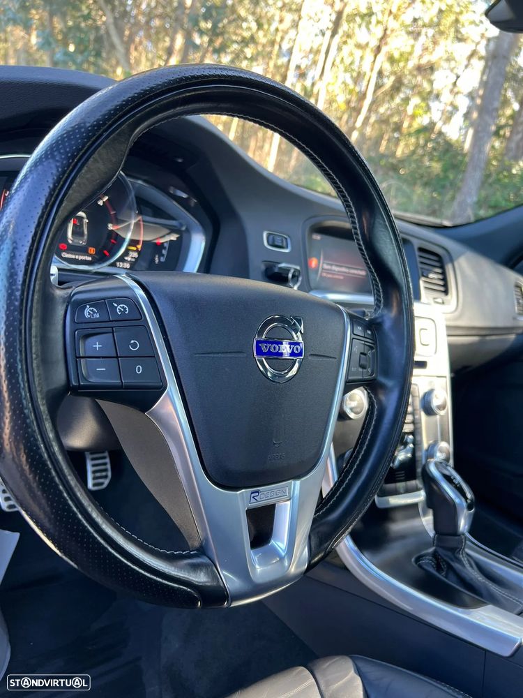 Volvo S60 2.0 D4 R-Design Geartronic - 4