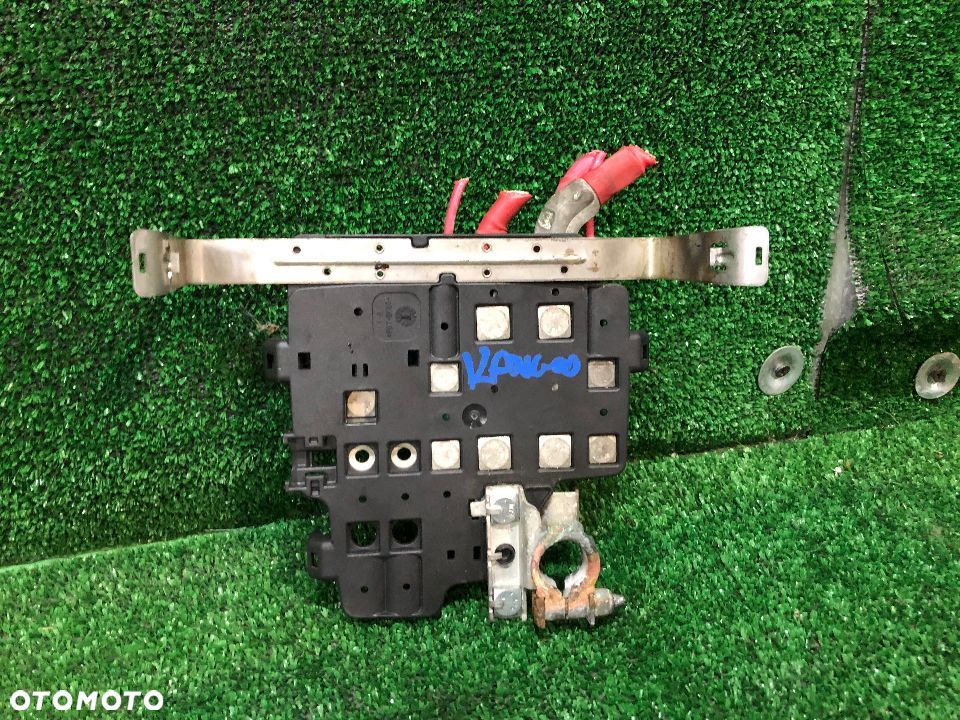 RENAULT KANGOO II 2008-> KLEMA PLUSOWA BEZPIECZNIKI