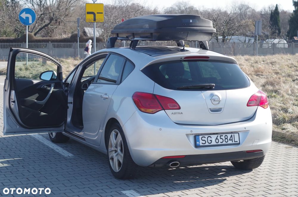 Opel Astra 1.4 T Enjoy - 6