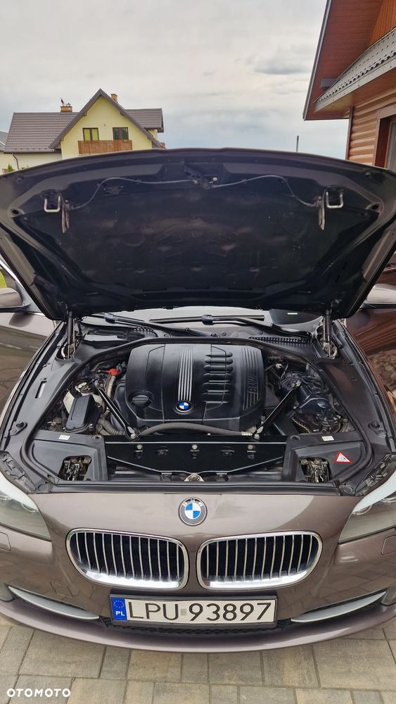 BMW Seria 5 525d - 22