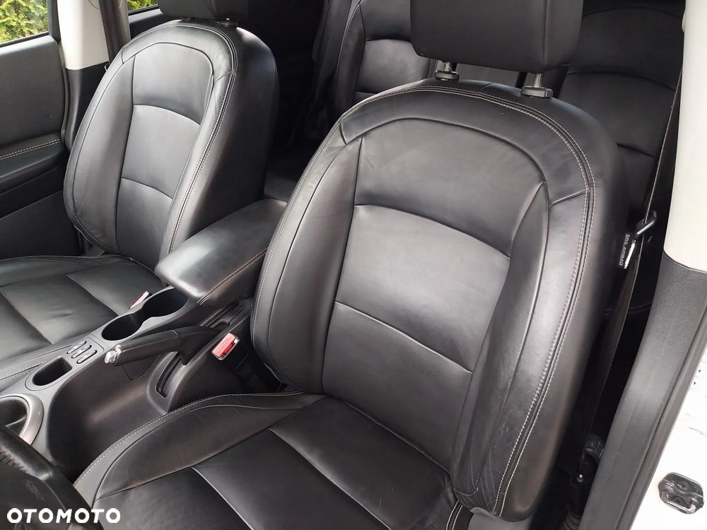 Nissan Qashqai 2.0 360 - 20