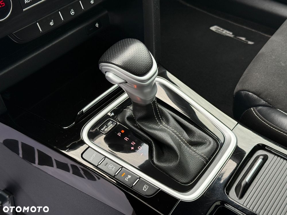 Kia Ceed 1.5 T-GDI DCT7 OPF GT Line - 27
