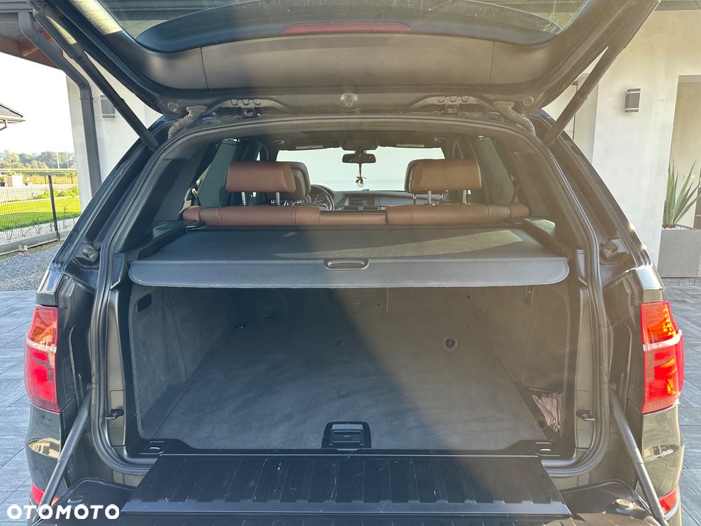 BMW X5 xDrive35i - 11