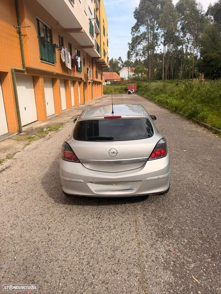Opel Astra GTC 1.3 CDTI - 4