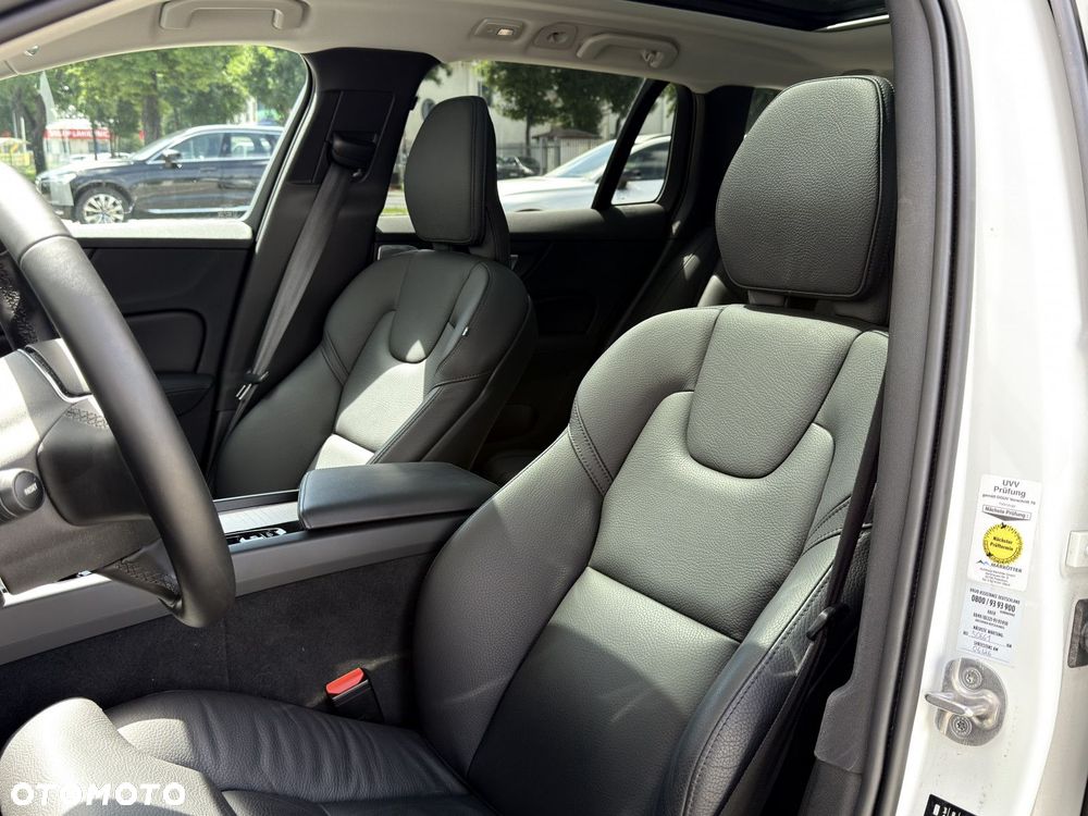 Volvo V60 Cross Country - 20