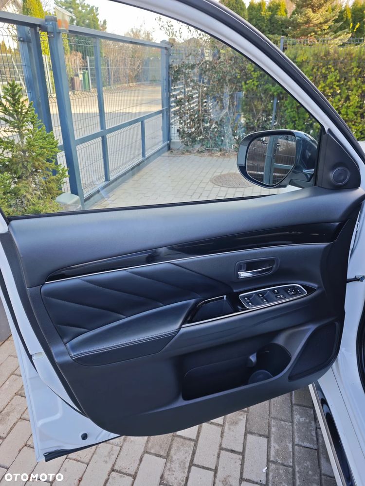 Mitsubishi Outlander Instyle - 29