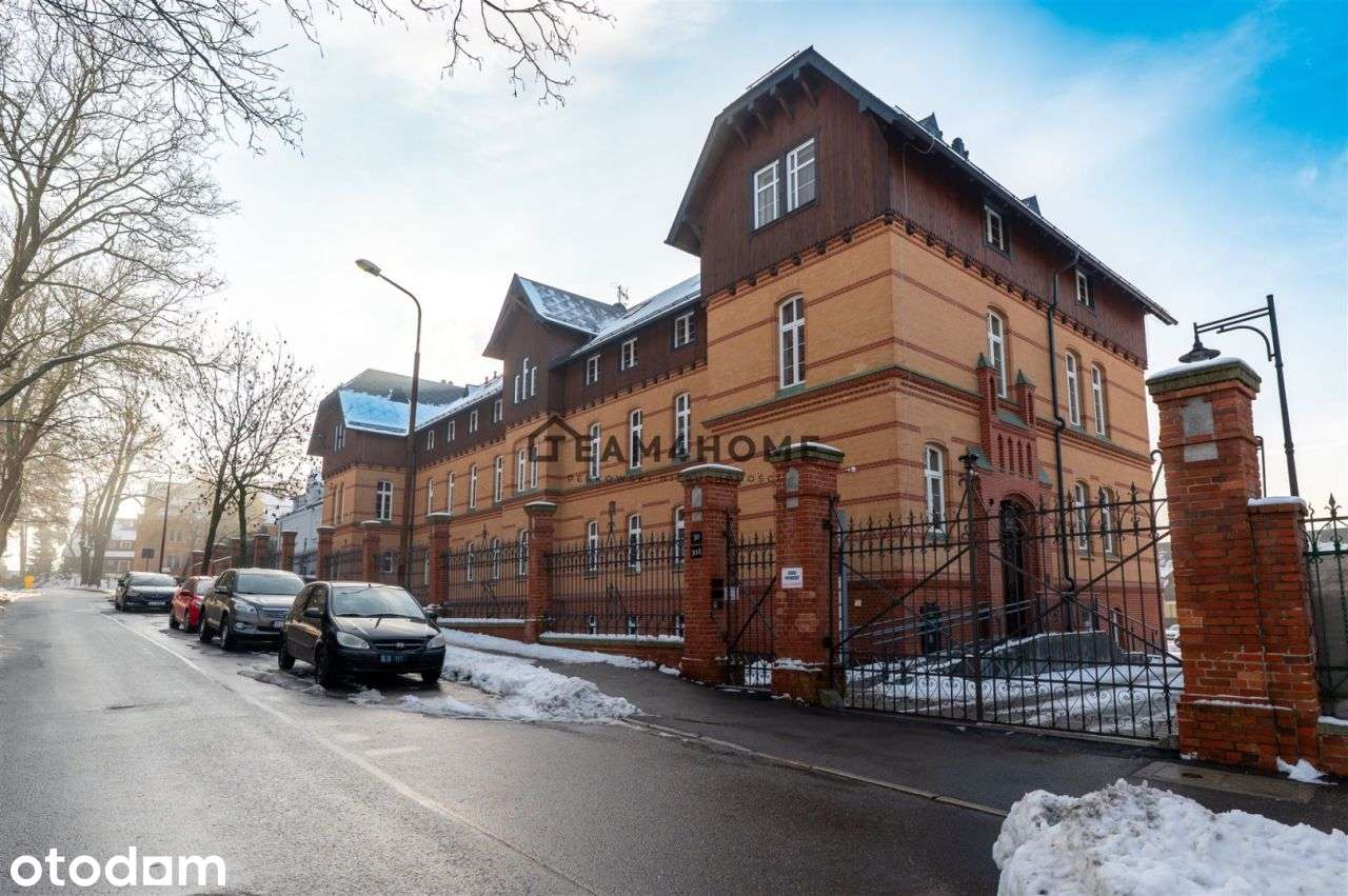 Duży apartament w prestiżowej Villi Vinci-Centrum