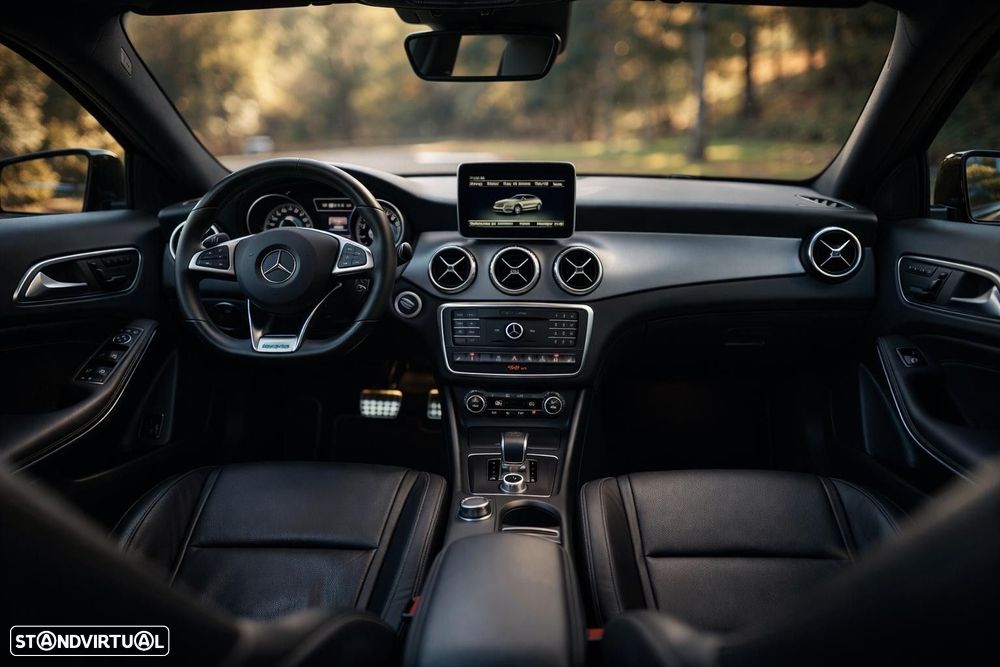 Mercedes-Benz GLA 45 AMG 4-Matic - 23