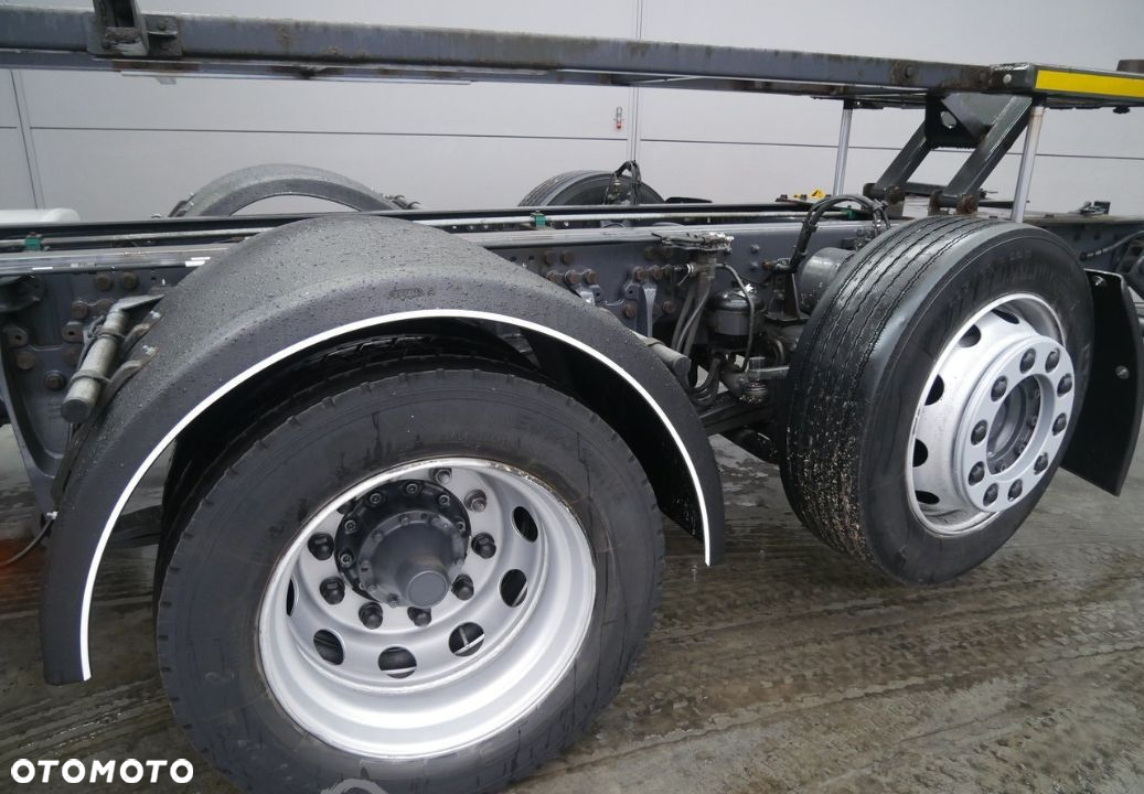 Zabudowa BDF kontener Actros MP4 HOFMEISTER - 2