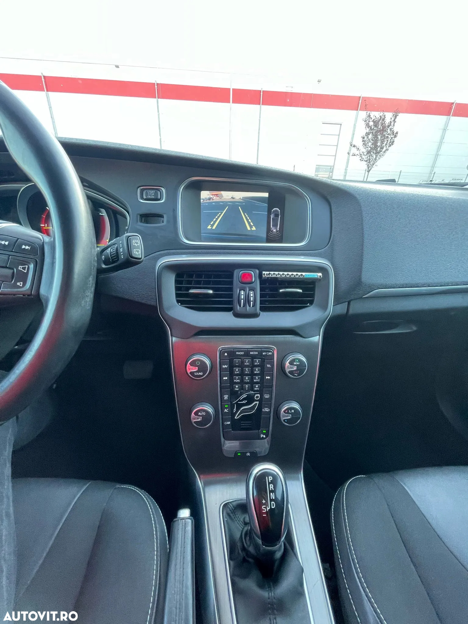 Volvo V40 Cross Country D2 Powershift Momentum - 13