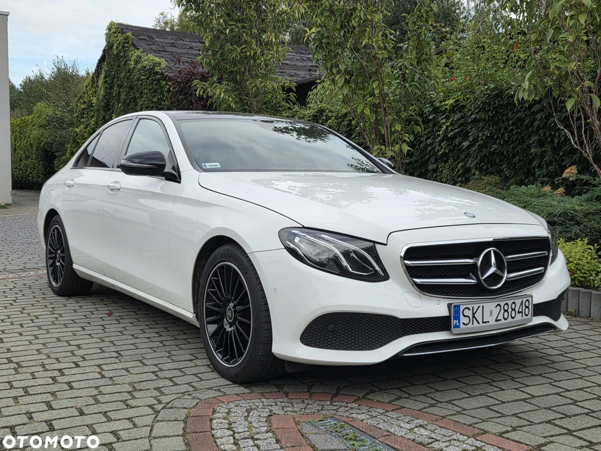 Mercedes-Benz Klasa E 220 d 9G-TRONIC - 11