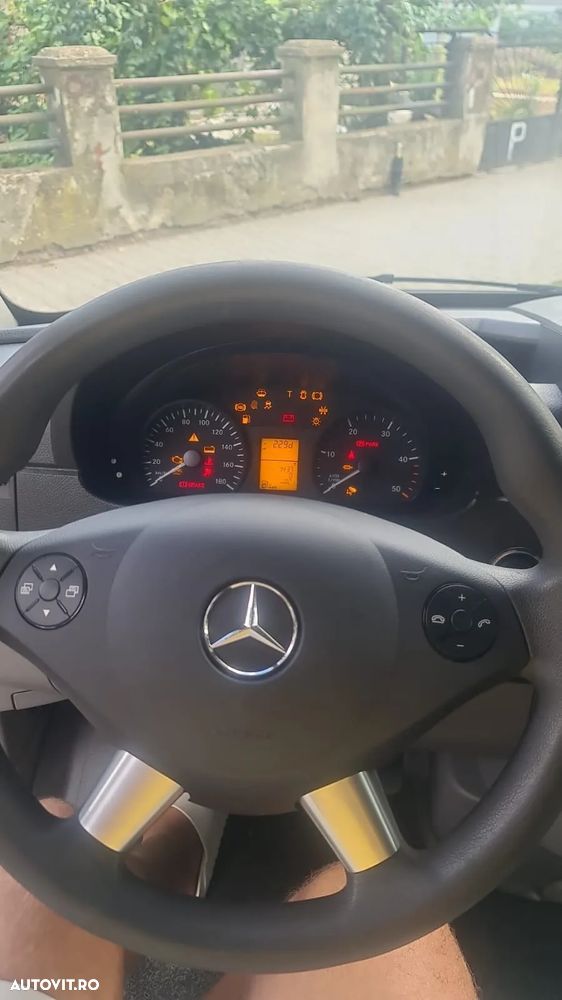 Mercedes-Benz Sprinter - 7