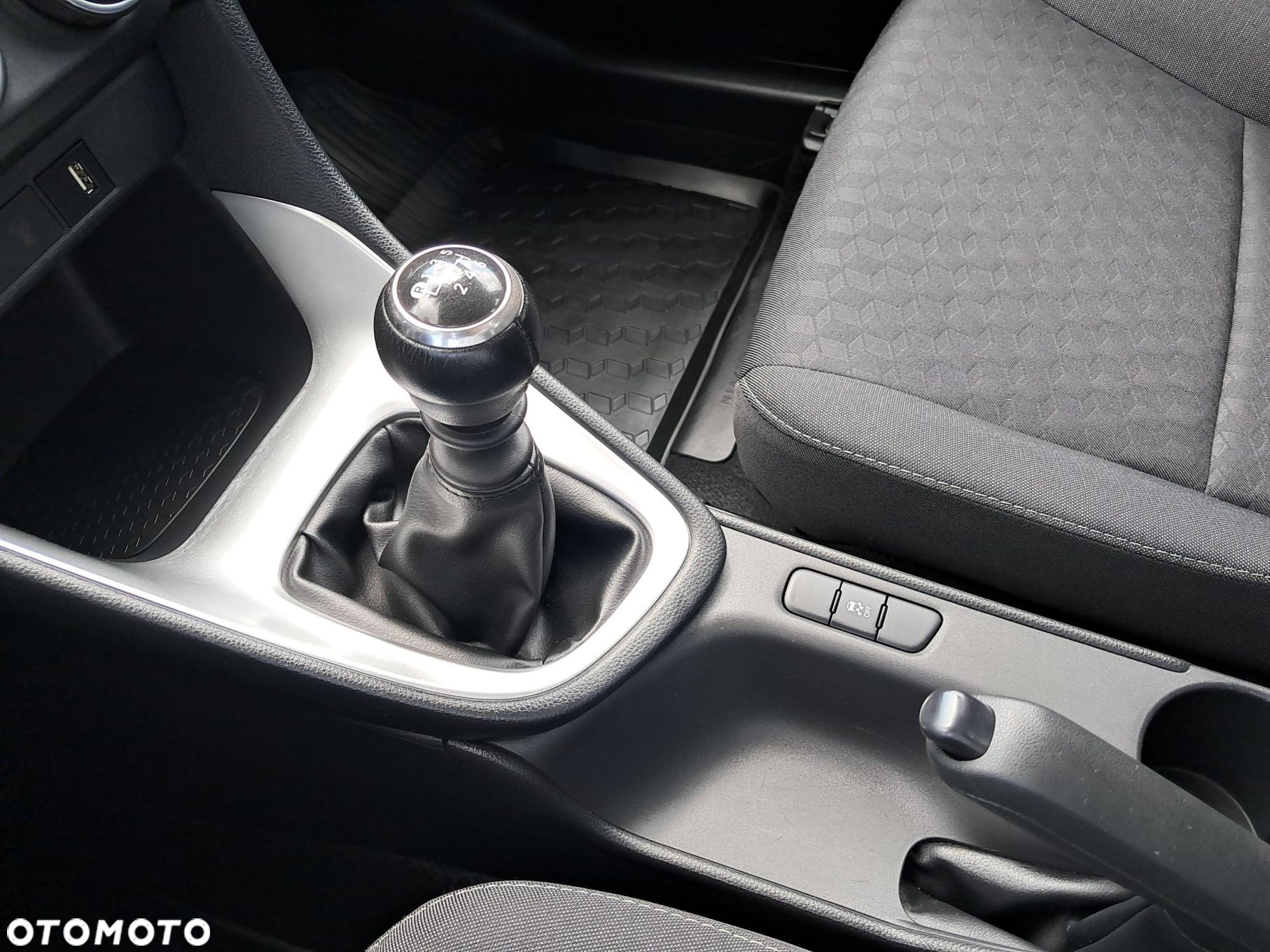 Toyota Yaris - 26