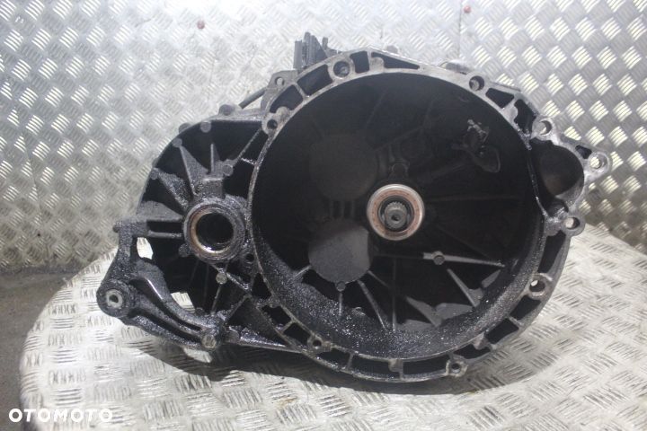 SKRZYNIA BIEGÓW 6 VOLVO V50 2.0TD 4M5R7002 - 1