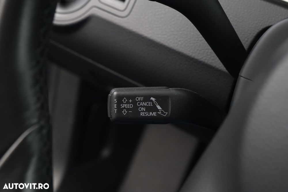 Volkswagen Passat Variant 2.0 TDI BlueMotion Technology Highline - 19