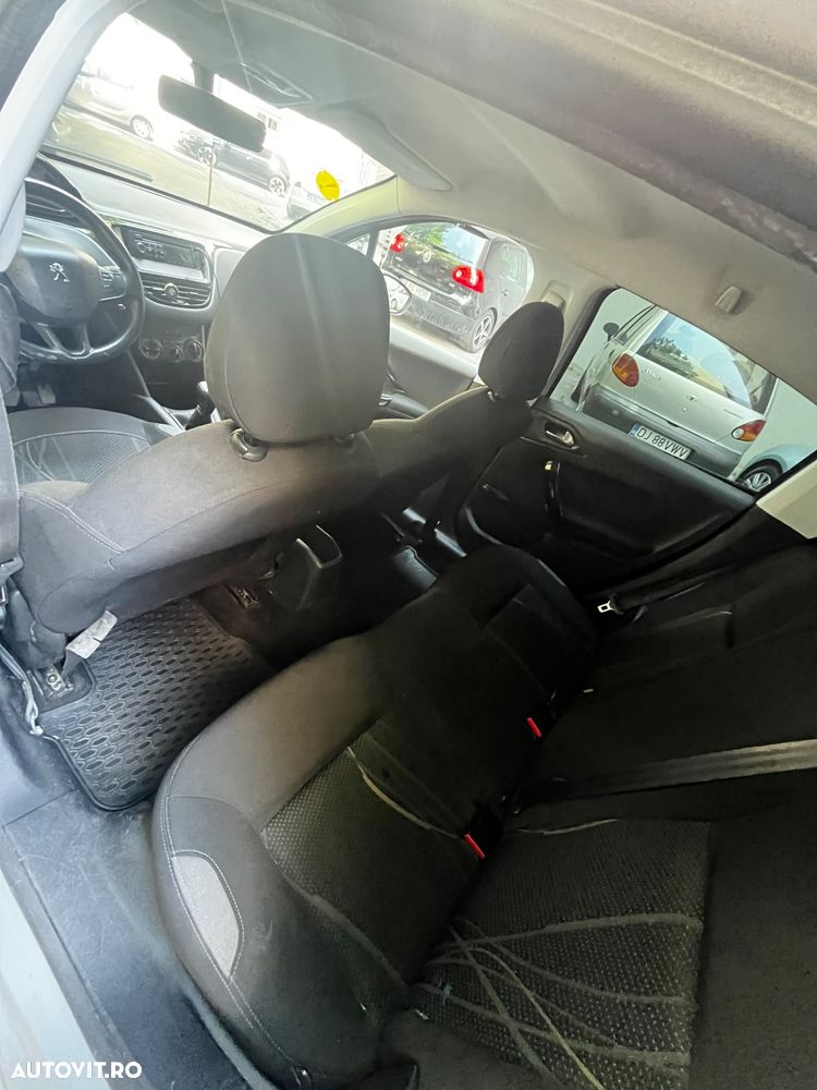 Peugeot 208 1.4 VTi Access - 6