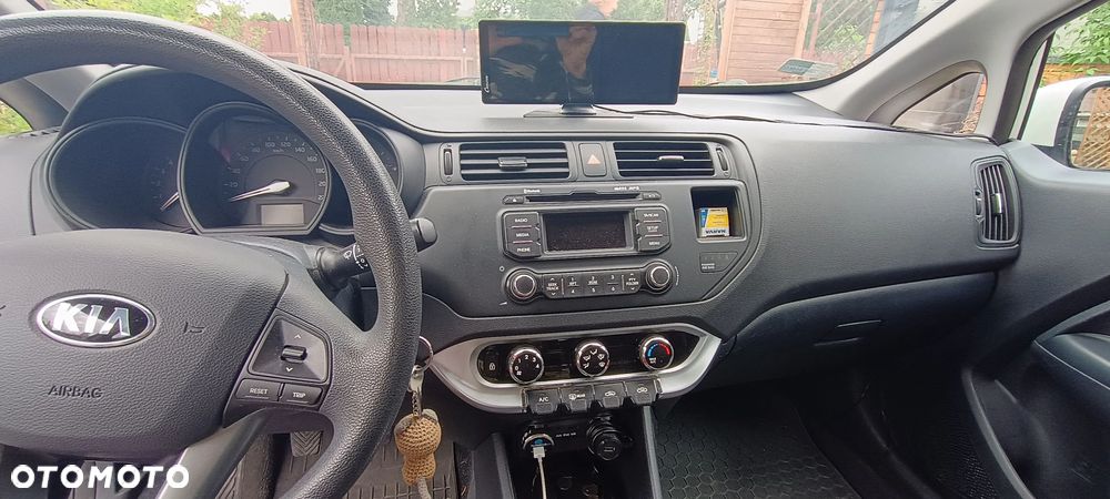 Kia Rio 1.1 crdi M - 4