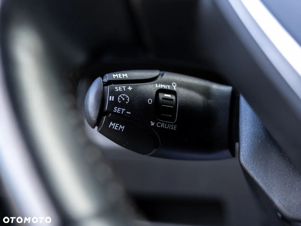 Peugeot 5008 1.6 BlueHDi Allure 7os - 41