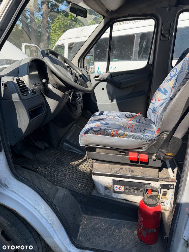 Mercedes-Benz Sprinter 413 - 8