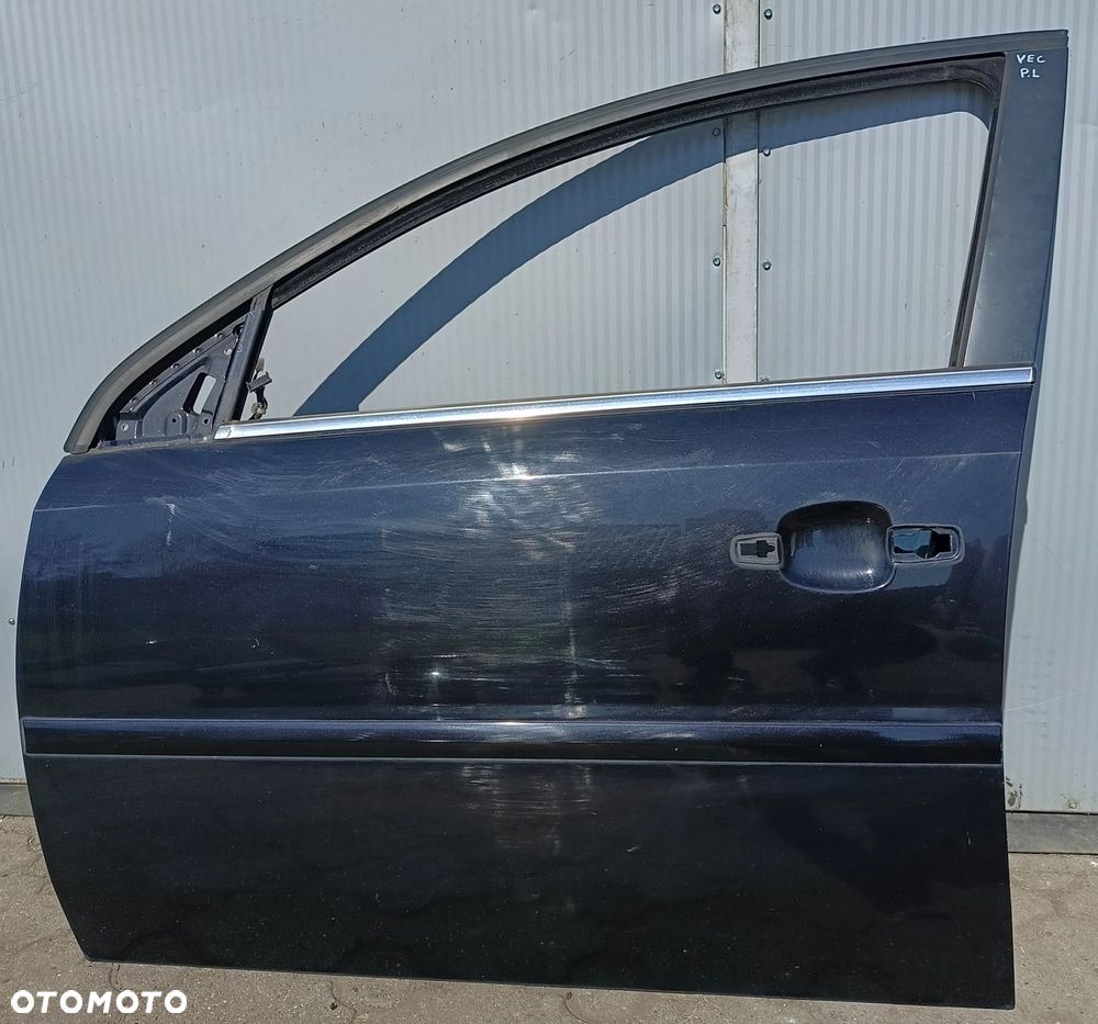 .Vectra C drzwi przednie przód lewe LIFT kolor Z20R bez malowania Opel