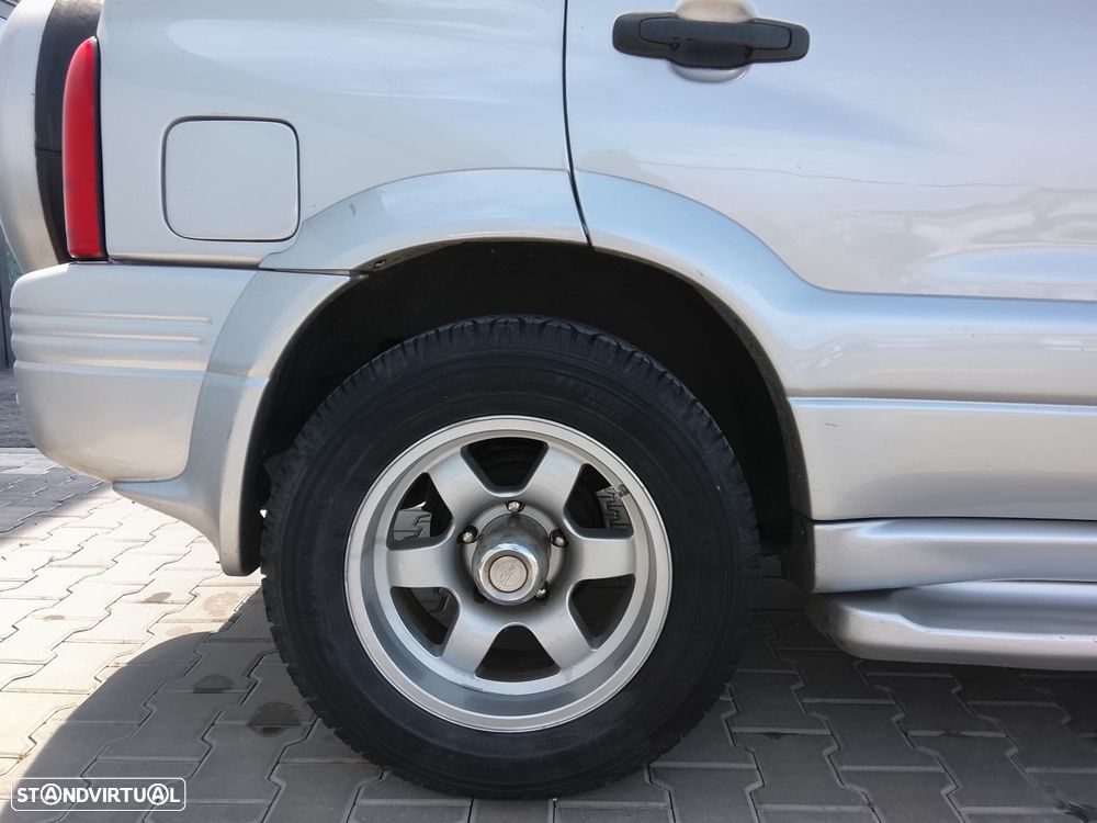 Suzuki Grand Vitara Metal Top 2.0 TDi - 2