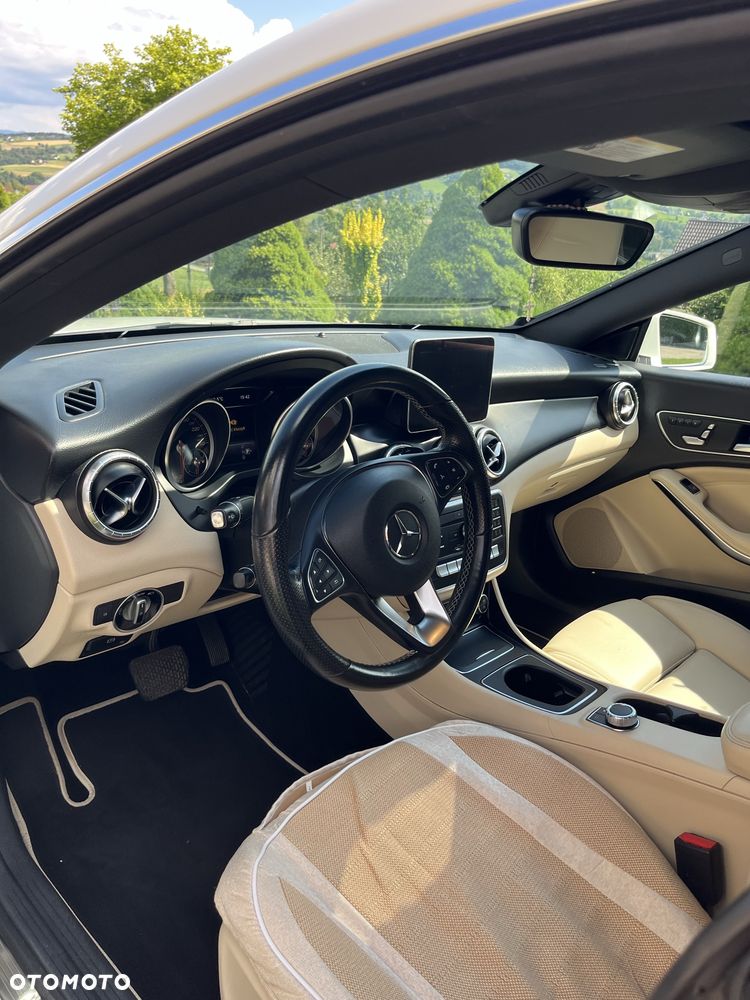 Mercedes-Benz CLA - 6