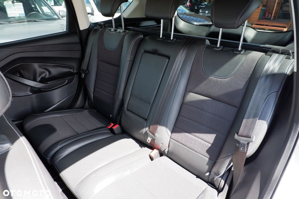 Ford Kuga 2.0 TDCi 4WD Titanium - 29