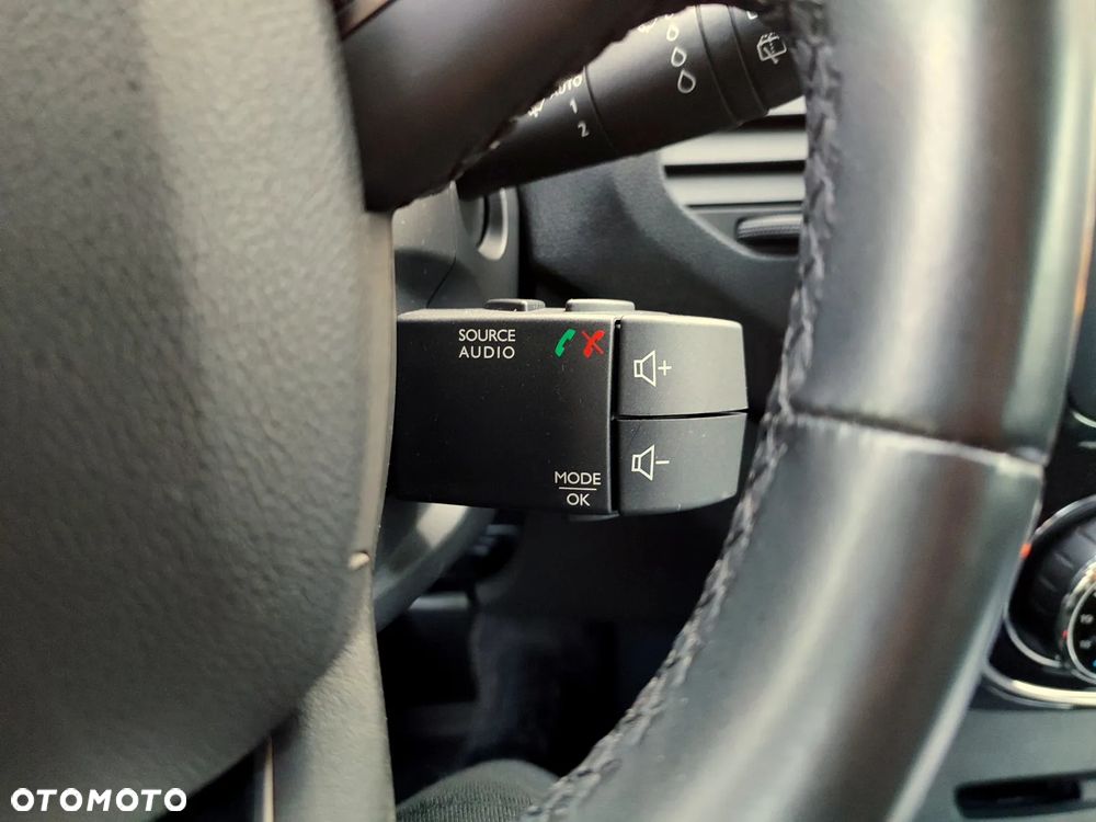 Renault Captur (ENERGY) TCe 90 LIFE - 19