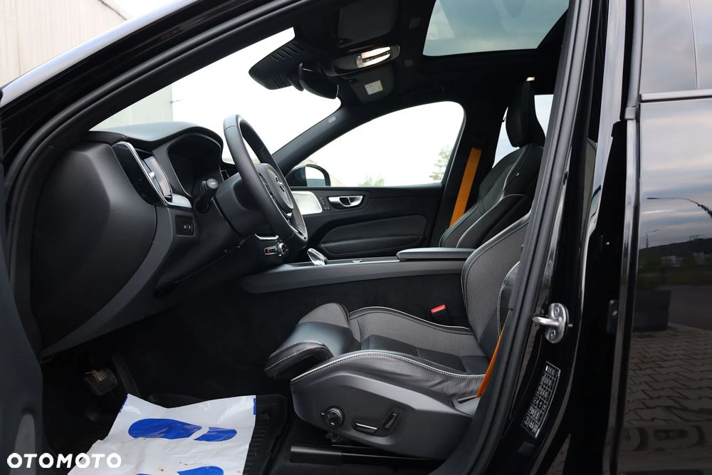 Volvo XC 60 T8 AWD Polestar Engineered - 15