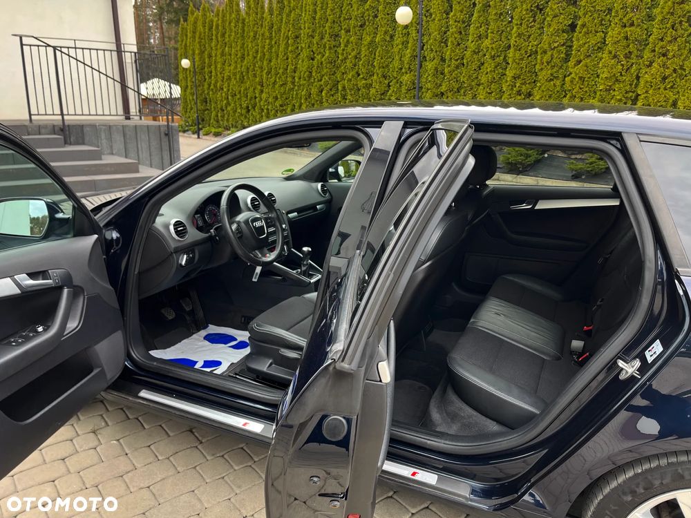 Audi A3 Sportback 2.0 TDI DPF Ambiente - 8