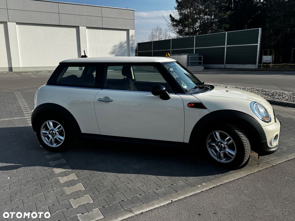 MINI ONE - 10